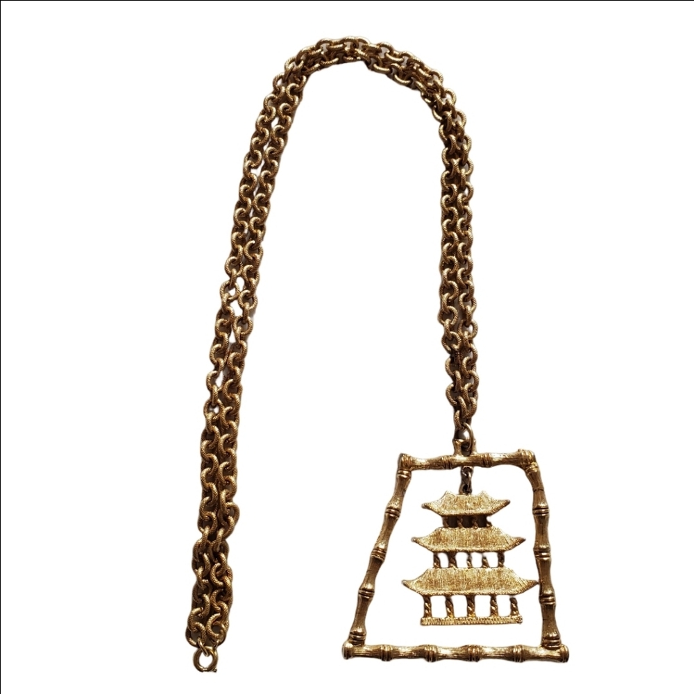 Vintage Chunky Gold Tone Pagoda Chinoiserie Statement Necklace (READ)